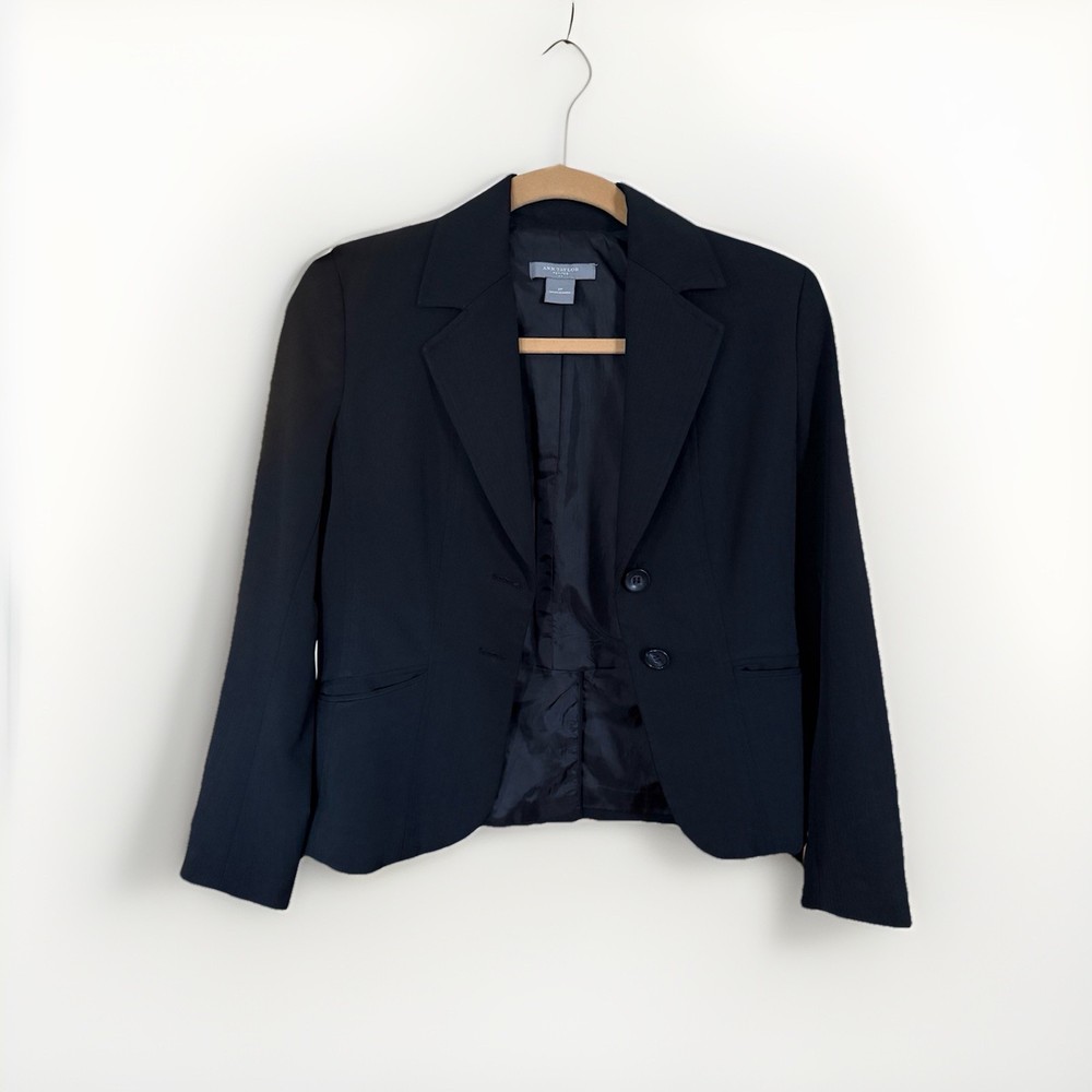 Ann Taylor Button Up Blazer in Stretch Petite Core Black (2P) NWOT