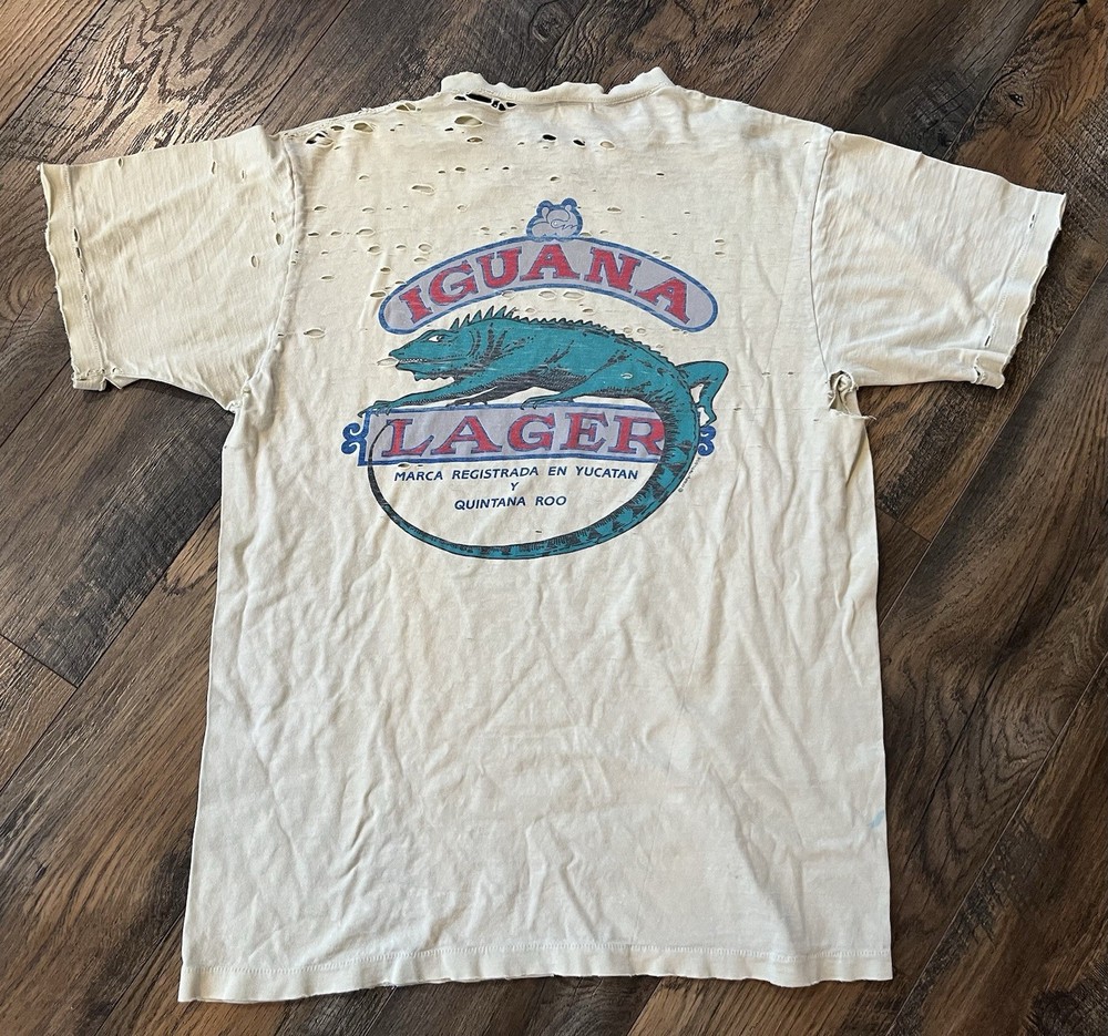Men’s Vintage Crazy Shirt Hawaii Iguana Lager Beer Distressed Torn Tshirt Size L
