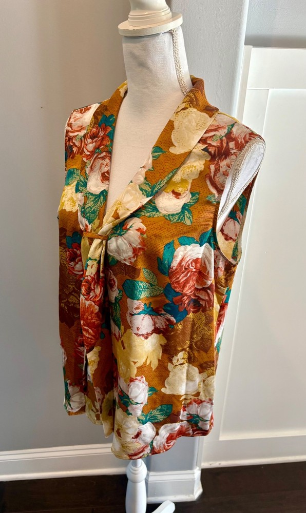 Tahari Women's Sleeveless Blouse Floral Tie Front Size L Mustard