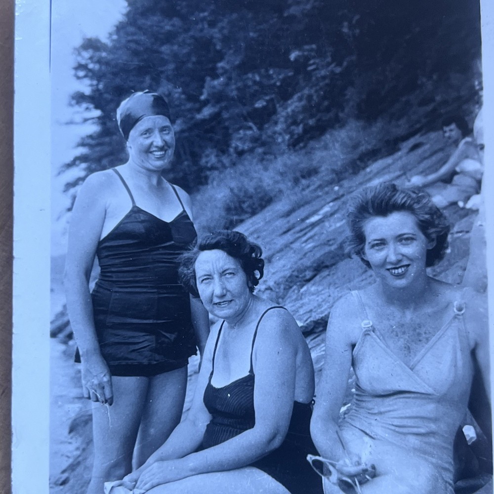 Vintage Photograph Snapshot Leggy Women Lake Seen Pin Up Style 1940s  - A1