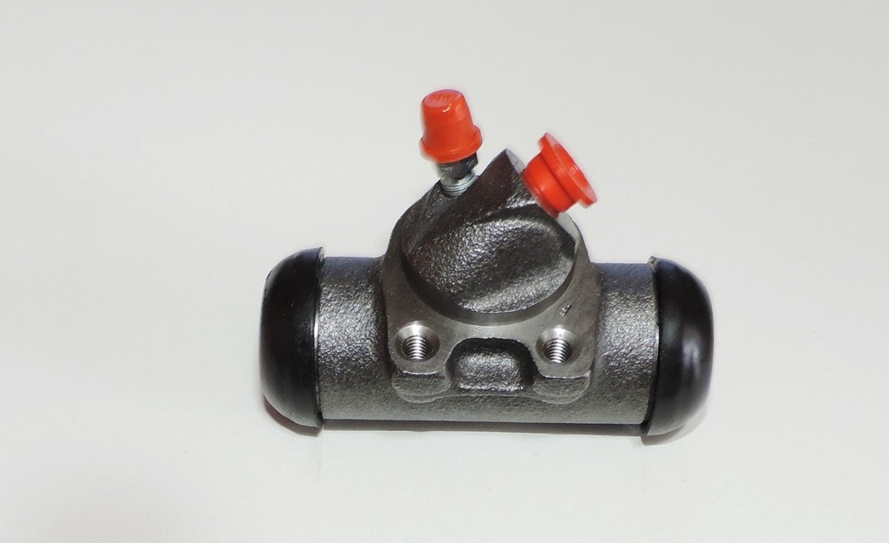 RENAULT 4 - R4 / BRAKE CYLINDER SX / LEFT BRAKE WHEEL CYLINDER