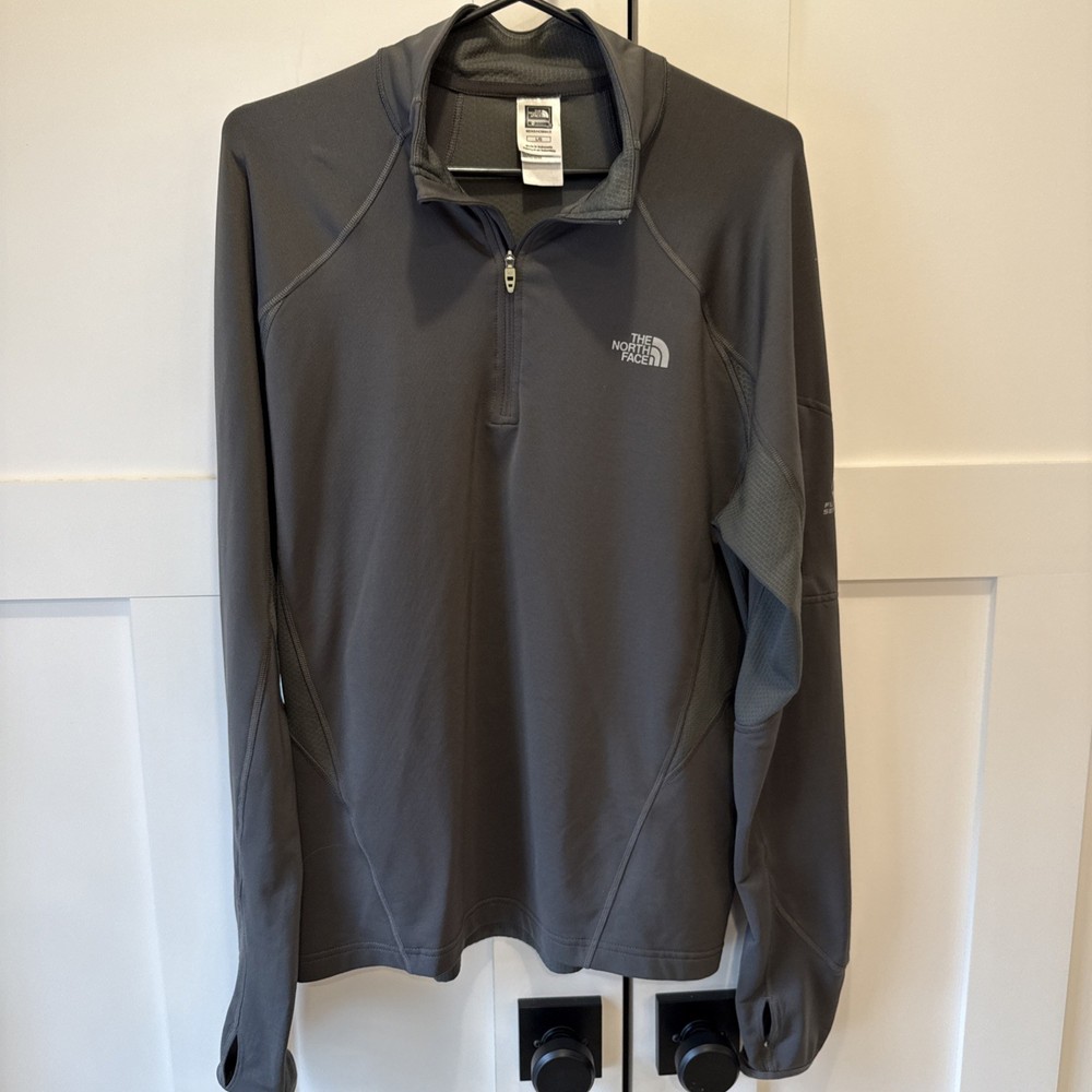 The North Face  Mens Large Black Flight Series Vapor Wick Pullover  1/4 Zip