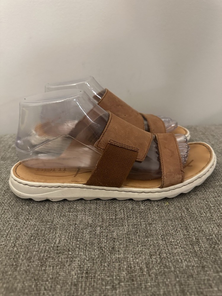 Born Women’s Brown Leather Slip On Sandal Size 9