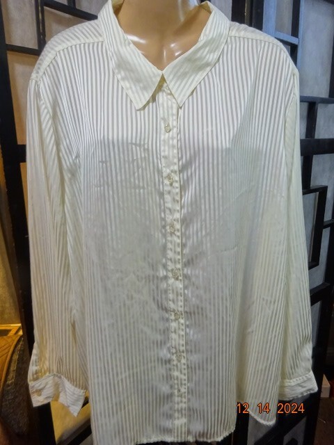 Jaclyn Smith Womans Semi Sheer Blouse 3X Cream Stripped Print Long Sleeve BF