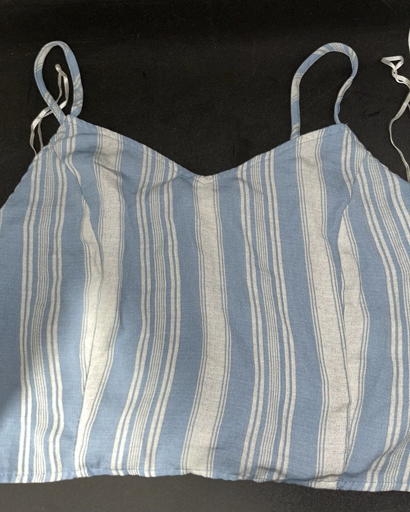 Paper Crane Spaghetti Strap Top Size ( M ) Blue Cream Strip