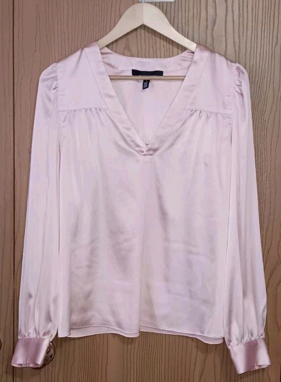 White House Black Market WHBM Long Satin Sleeve Blouse Womens Size Large...