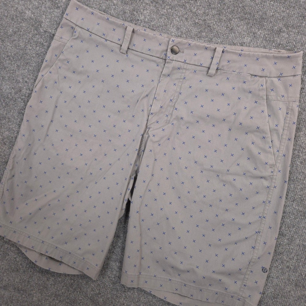 Lululemon Commission Shorts Mens 38 Gray Blue X Geometric AOP Chinos Golf Casual