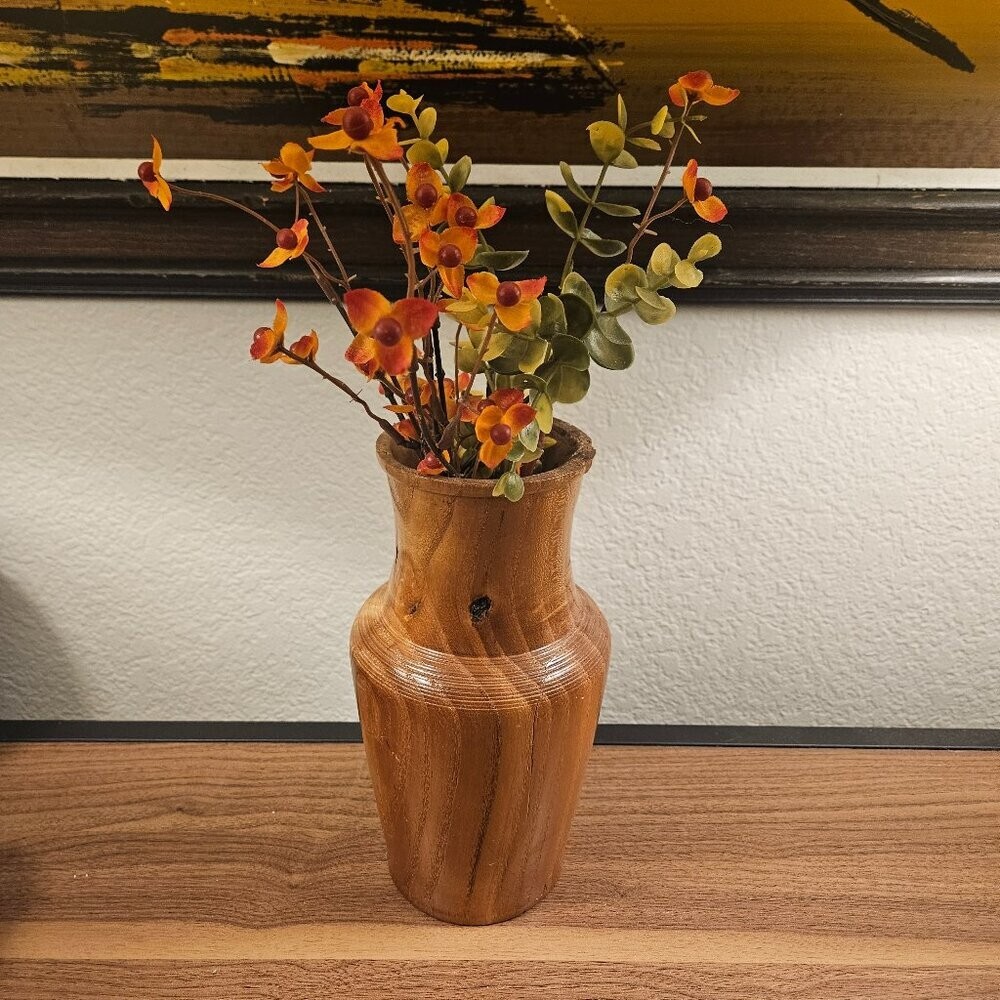 Vintage Hand-Turned Wooden Vase 9 Inch Stunning Finish Excellent Condition
