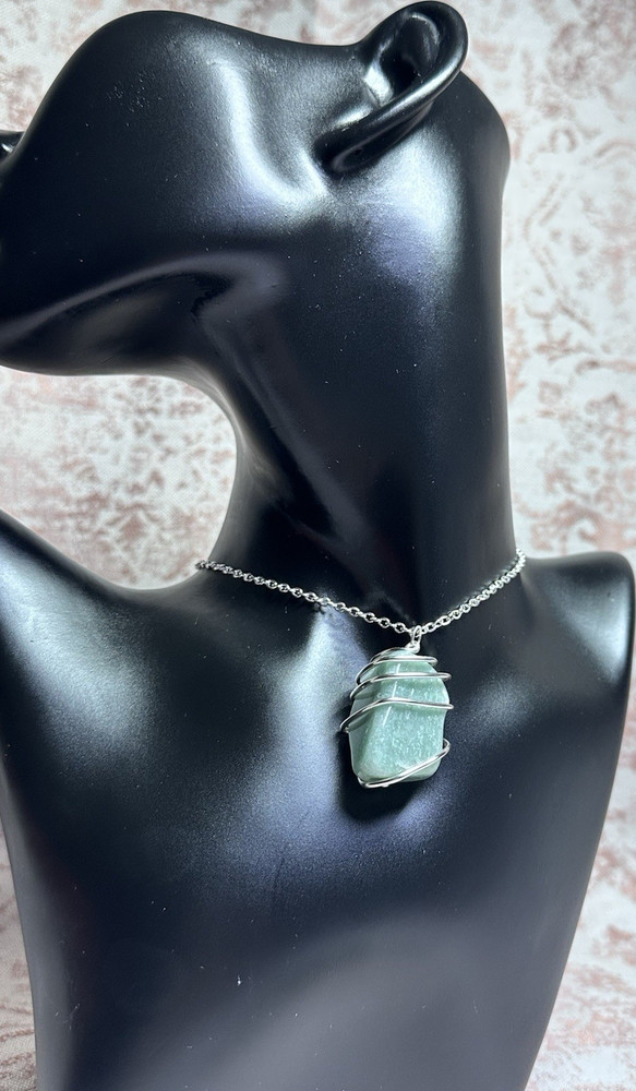 Handcrafted Wire Wrapped Green Stone Pendant Necklace Silver Cable Chain