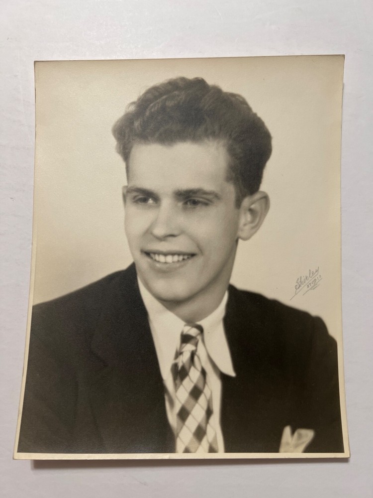 VTG Photo Handsome Male Gay Interest