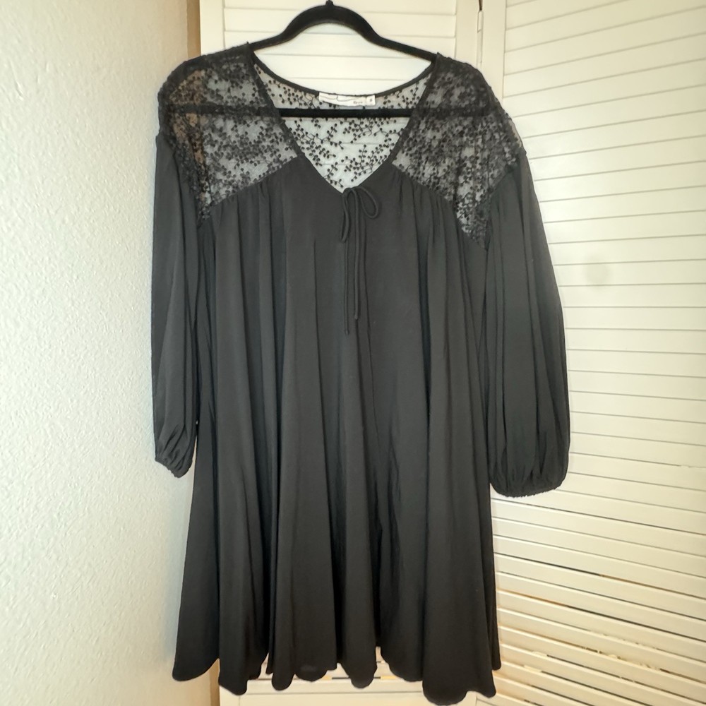 By Egreis Black Flowing Mini Dress With Lace Detail