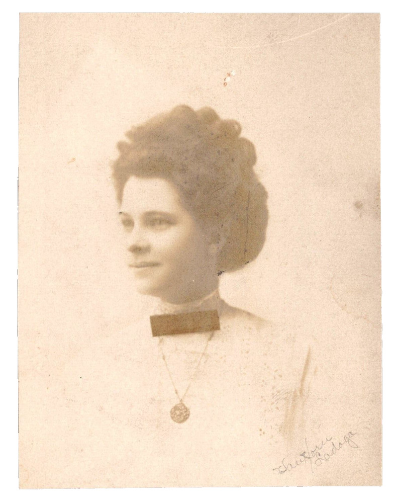 Vintage Photo Old Antique Picture Beautiful Woman Girl Dress Necklace Indiana