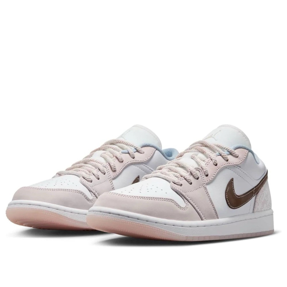 WOMEN’S Air Jordan 1 low (coral) Ib8859-101 Size 10.5