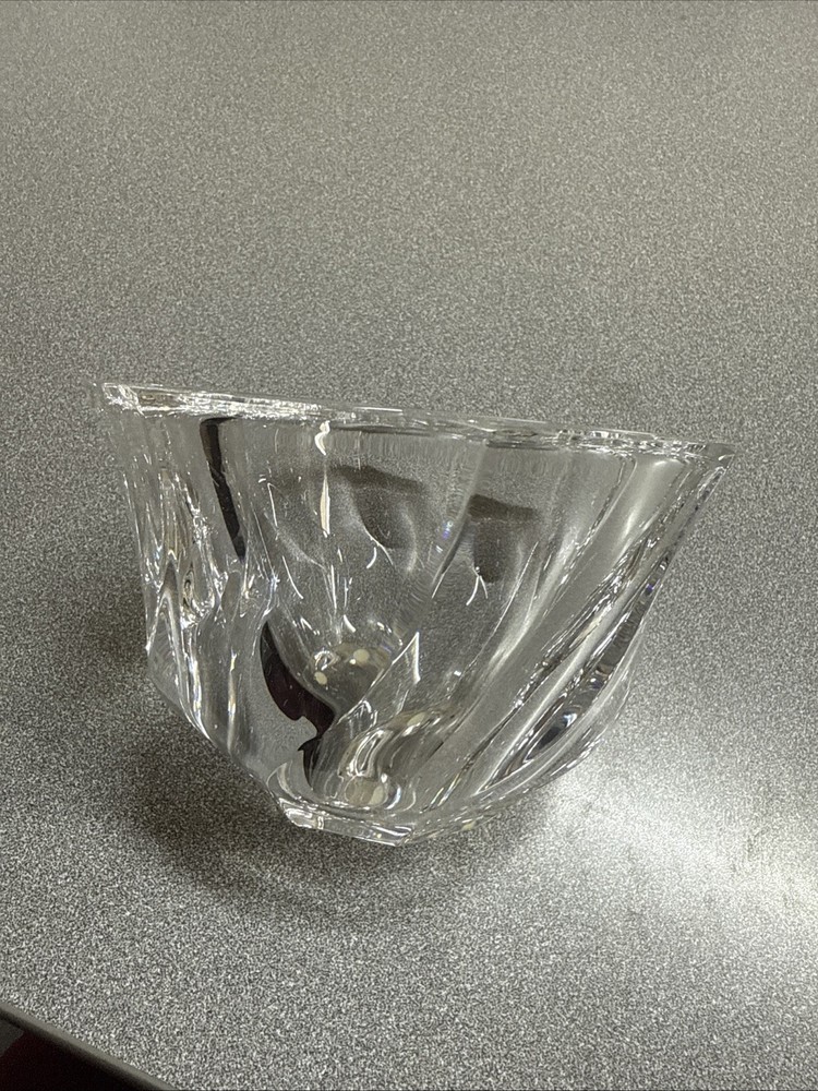 ORREFORS Crystal Residence Swirl Octagonal BOWL - EXCELLENT CONDITION!