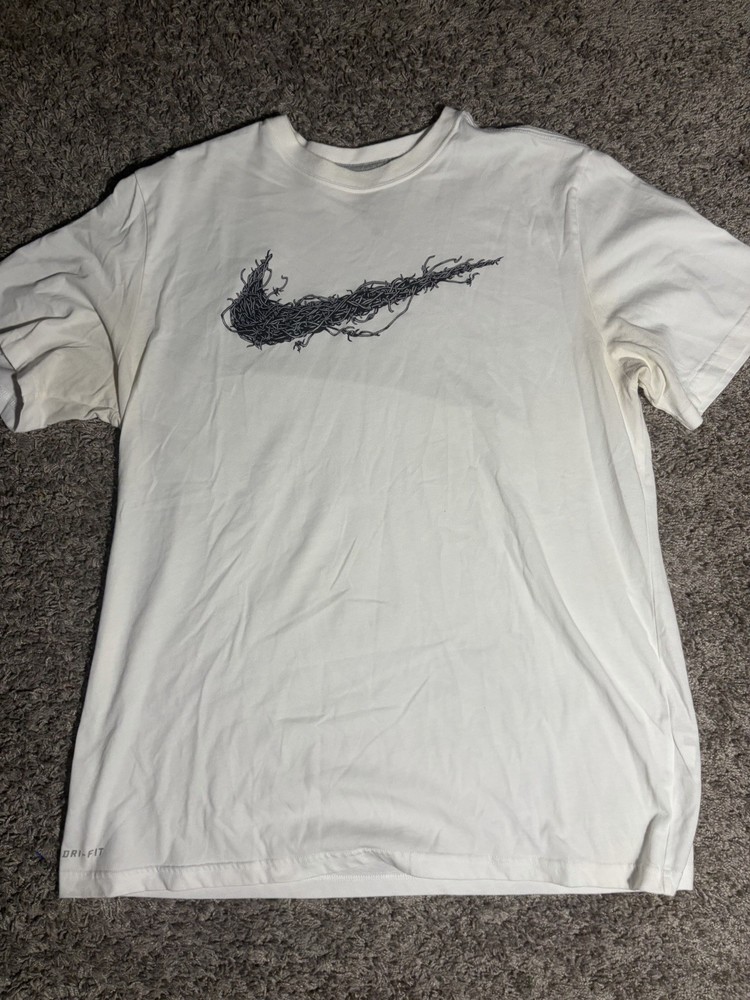 Nike Dri-FIT Graphic Swoosh T Shirt Men’s XL White Athletic Training Tee