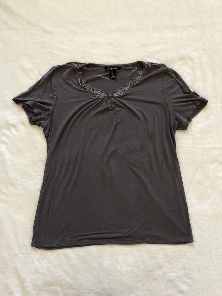 Ambrielle Blouse Size Small Gray Heathered Short Sleeve Lace Scoop Neck Stretch