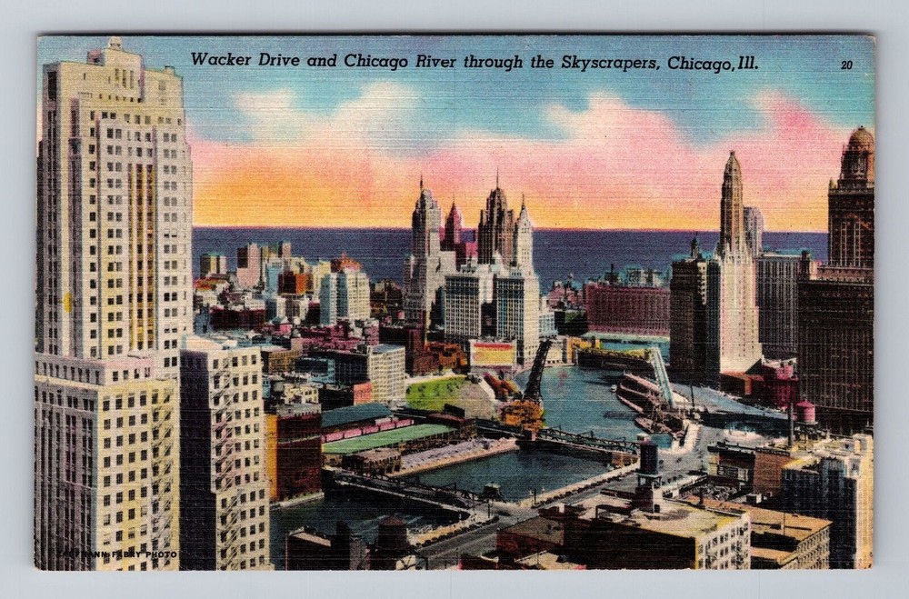 Illinois IL Chicago Wacker Drive And Chicago River Skyscrapers Vintage Postcard