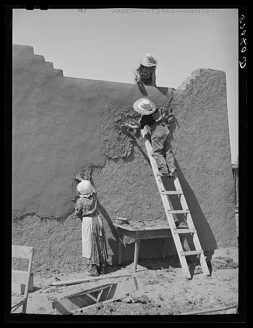 Photo:Chamisal New Mexico 1940 Spanish-American Women Plaster Adobe House