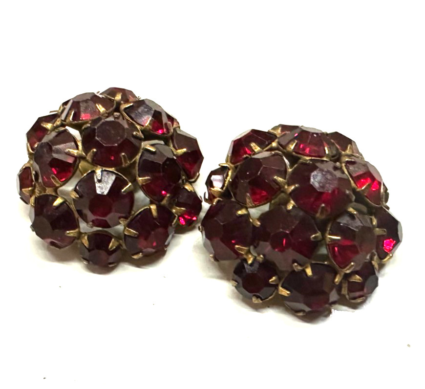 Unsigned Vintage Red Prong Set Floral Gold Tone Clip-on Earrings Jewelry Lot H