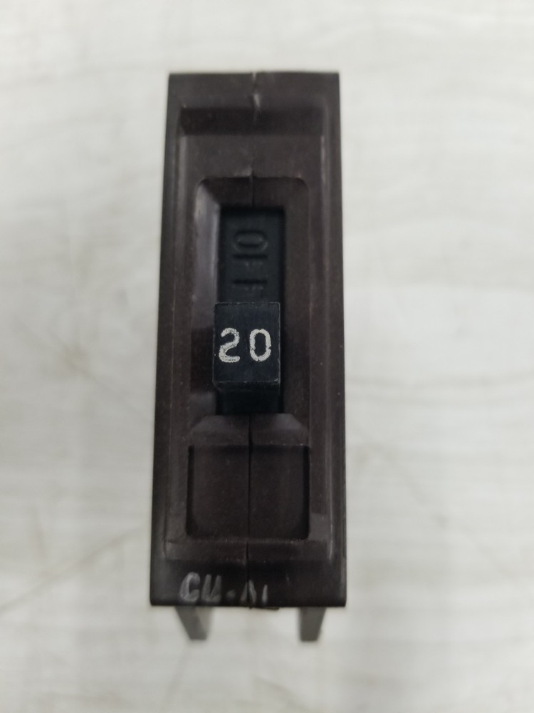 Wadsworth 20 Amp Single Pole 120 Volt Circuit Breaker Metal Feet Tested