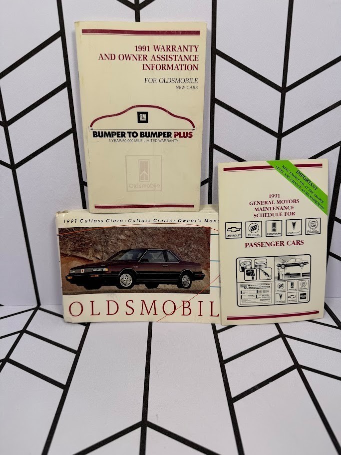 Factory OEM 1991 Oldsmobile Cutlass Owner's Guide Manual Vintage Glovebox BOOK