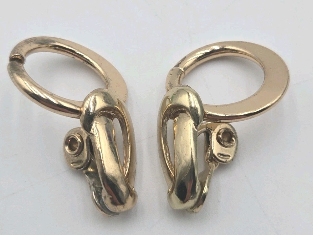 Vintage Gold Tone Hoop Clip On Earrings Classic Minimalist Round Statement