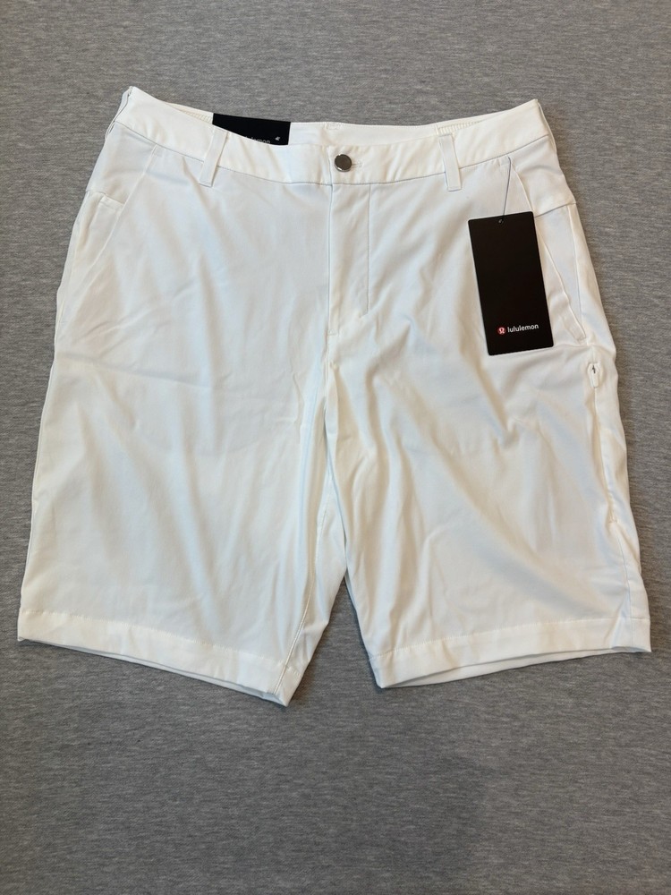 NWT Lululemon Men's Commission Golf Short 10” Size 34 White WHT LM7AW2S