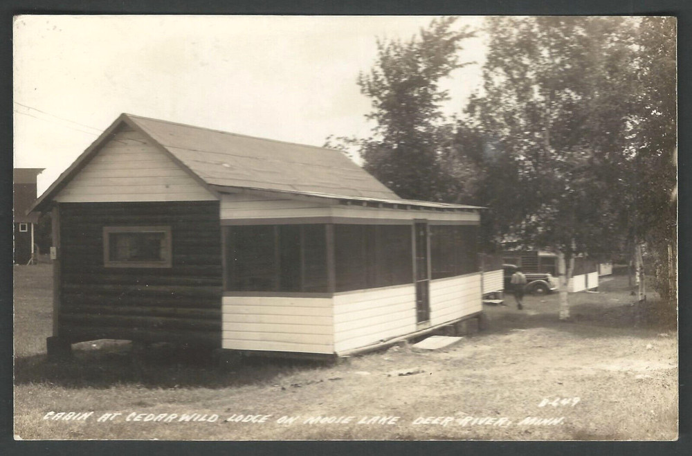 DEER RIVER MINNESOTA Cabin at Cedar Wild Lodge - Moose Lake RPPC  Real photo