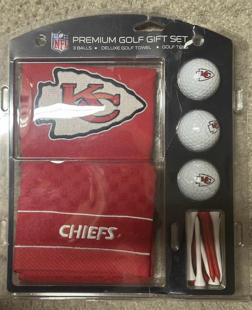 Team Golf Premium NFL Gift Set: Embroidered Deluxe Towel, 3 Balls, 14 Tees