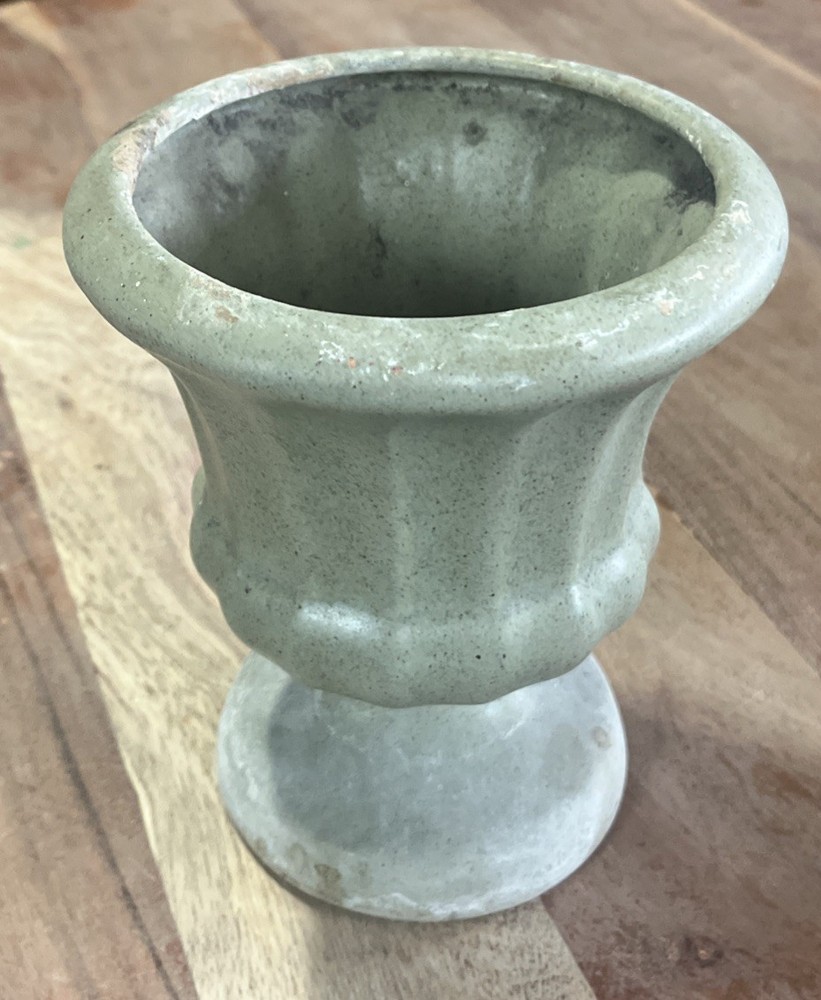 Vintage Haeger USA Matte Green Speckled Footed Pedestal Planter