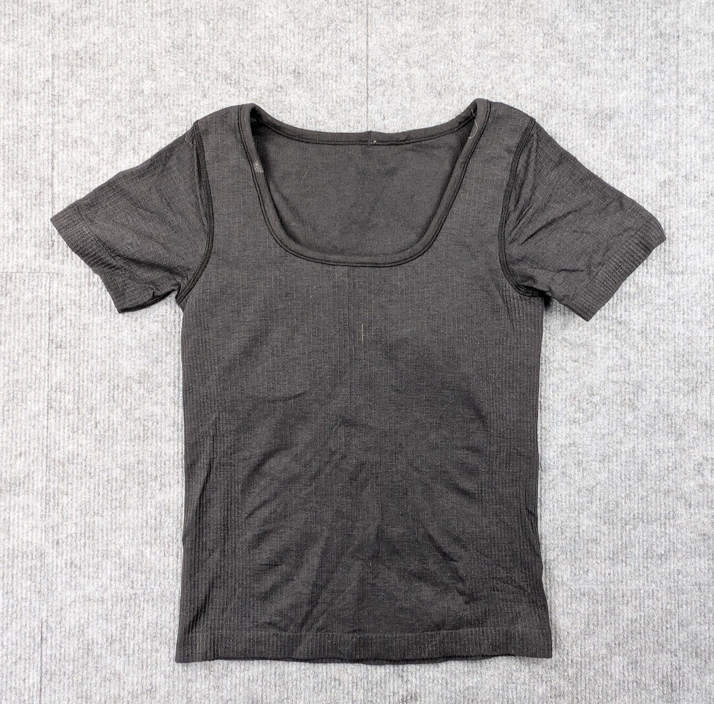 Lululemon Ebb To Street Short Sleeve Shirt Womens 6 Built In Bra Athletic Train
