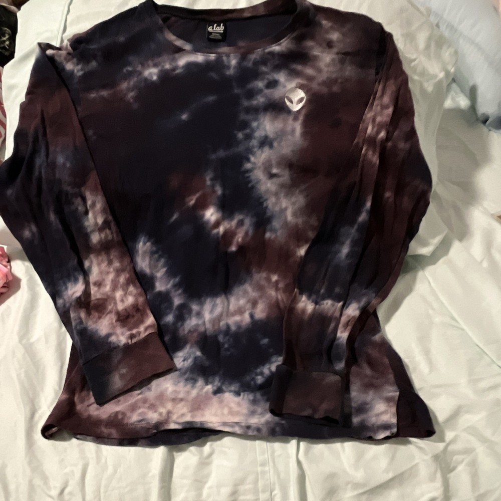 a.lab Women’s XS Black/Purple Tie-Dye Long Sleeve Crewneck Embroidered Alien Tee