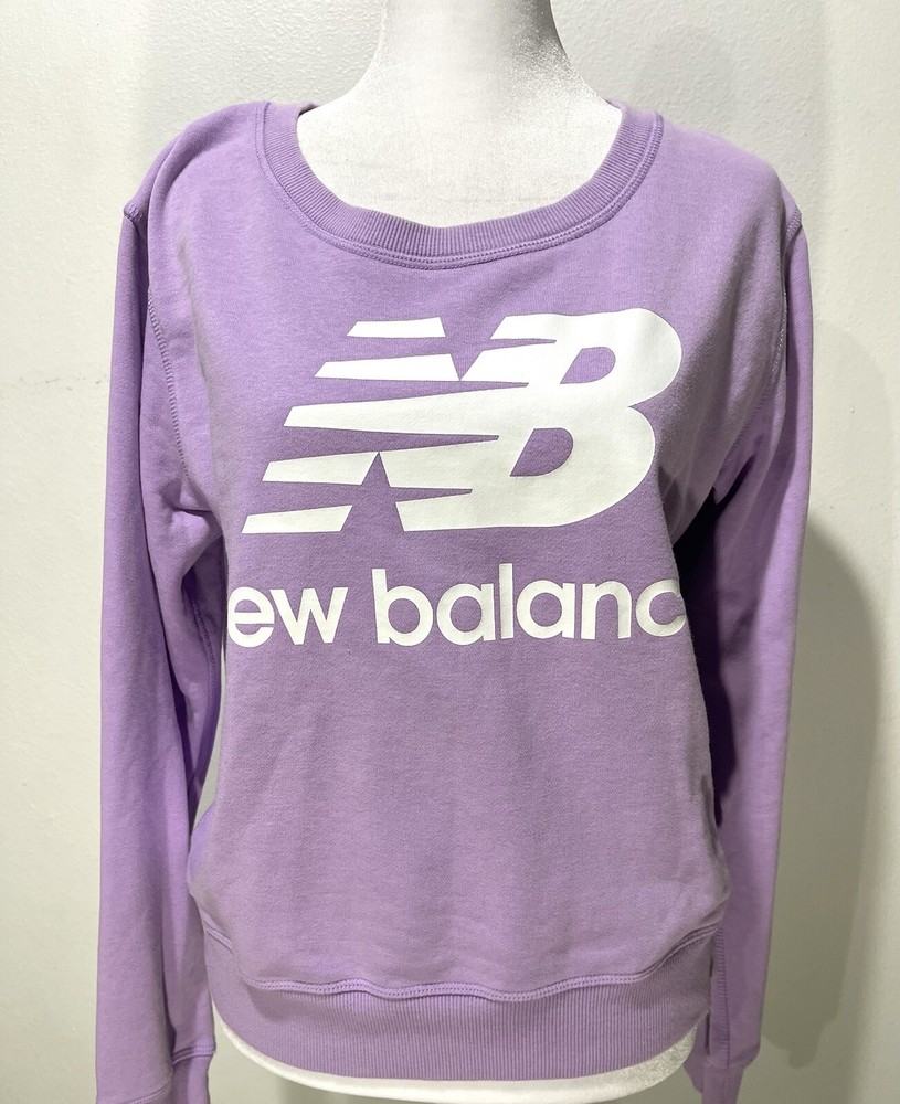 New Balance sweatshirt logo lavender purple comfy Athleisure summer women’s M