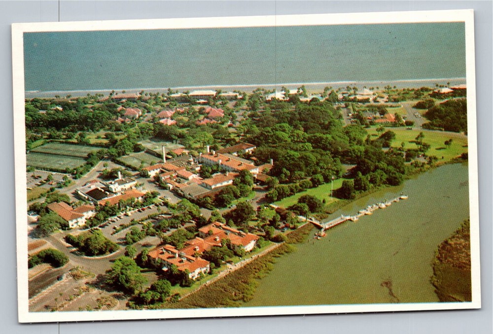 Vintage Cloister Hotel Aerial Postcard Sea Island Georgia Plastichrome