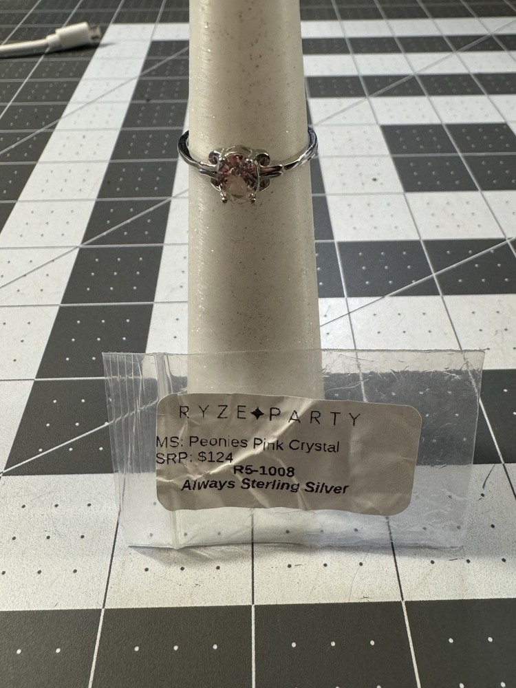 Ryze Party Ring Size 7 Peonies Pink Crystal .925 SterlingSilver