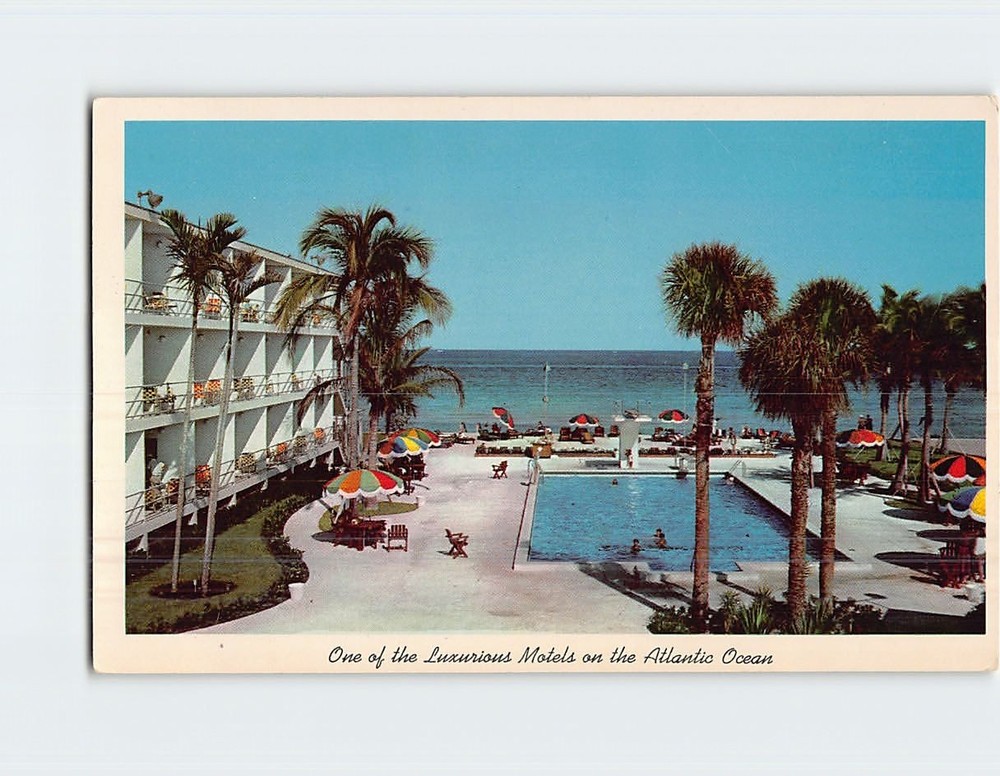 Postcard One of the Luxurious Motels in Florida USA