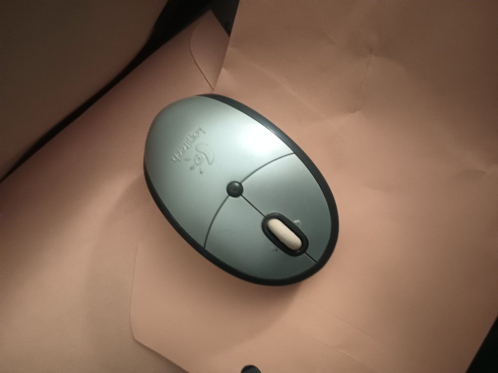 Wireless Ergonomic Logic Mouse for Comfortable Computing