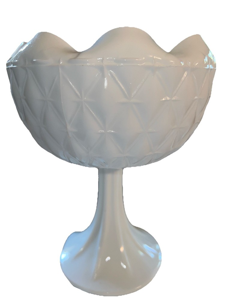 Vintage Milk Glass Pedestal Candy Dish Compote 9