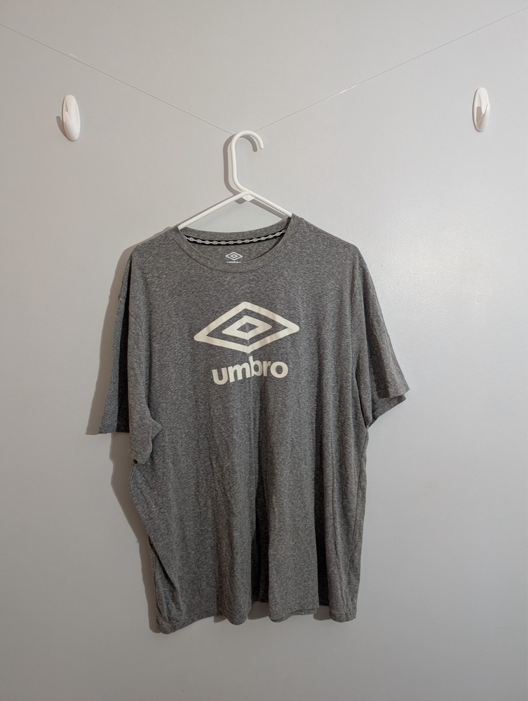 Umbro Shirt Men's XXL Athletic Gray Cotton Activewear Tee