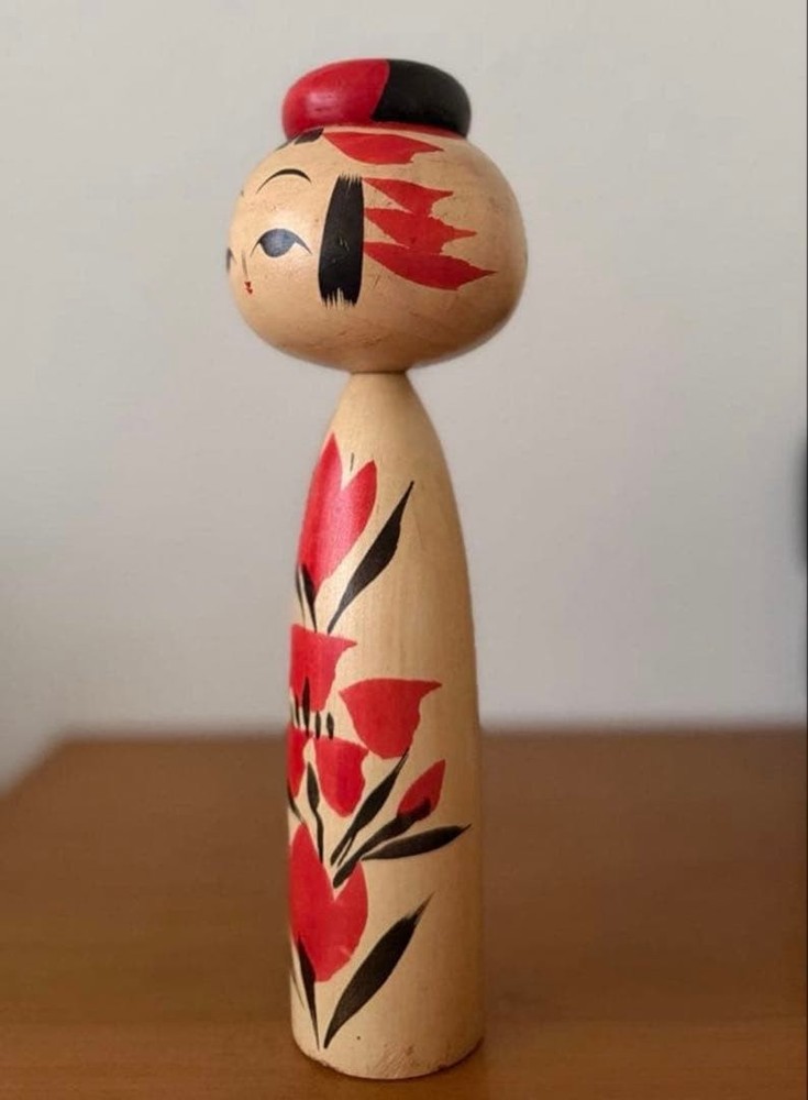 Harue Otokozawa Kokeshi Doll 24cm Traditional Red Flower Pattern Japan