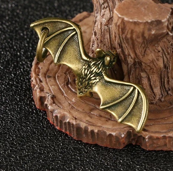 Brass Flying Bat Animal Statue Small Sculpture Tabletop Figurine Decor Gifts