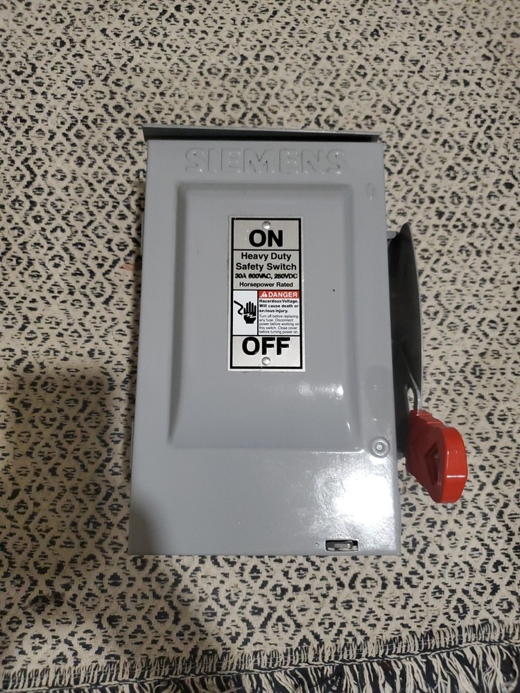 Siemens HNF361R non Fusible Heavy Duty Safety Switch 30A 600V 3R Rain Proof