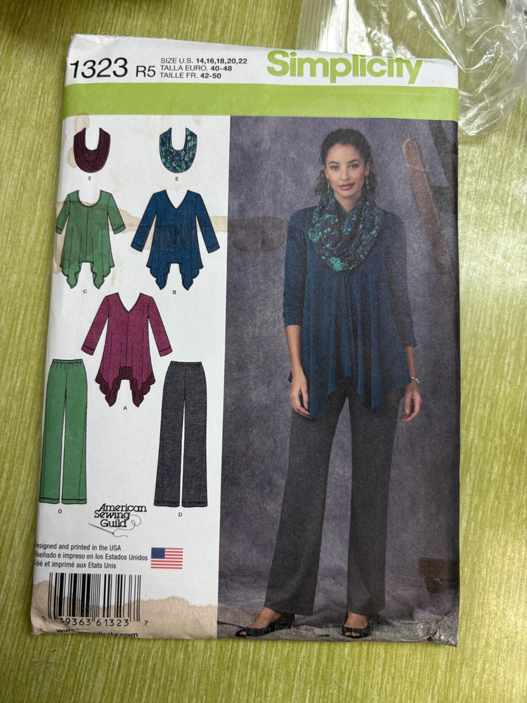 Simplicity 1323 sewing pattern Tunic Pants and scarf,  size 14-22  UNCUT