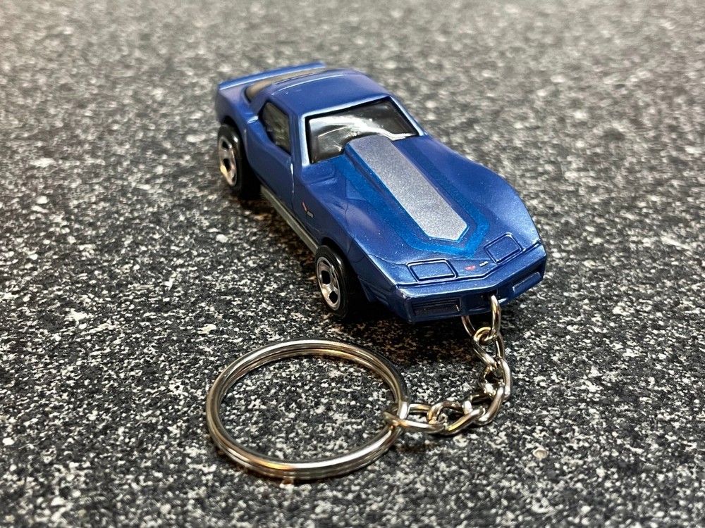 1975 Corvette Stingray Keychain Blue Diecast Car Hot Wheels Matchbox C3