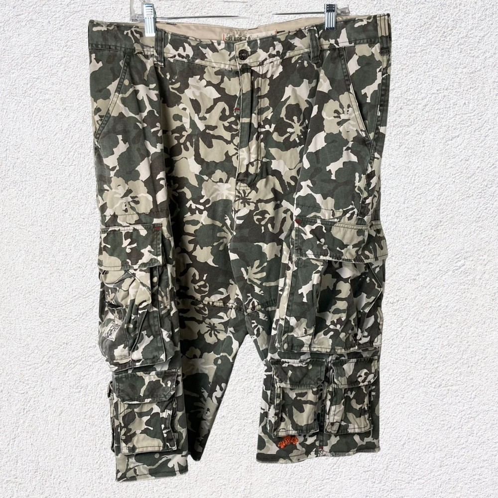 Plugg CO Castaway Men 38 Cargo Tropical Camo Green Long Shorts Camping Resort