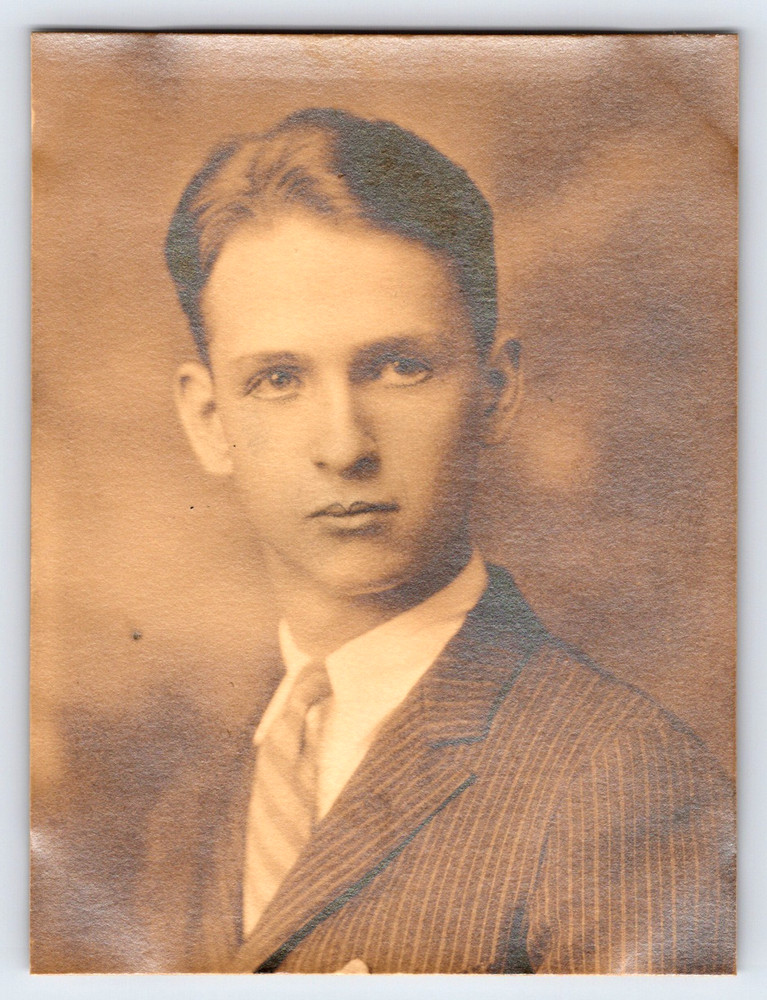 Vintage Picture Photo Portrait Antique Young Man Suit Coat Tie School Student