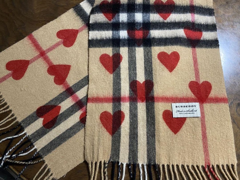 BURBERRY 100% Cashmere Scarf Beige Nova Check Heart Pattern Used From Japan