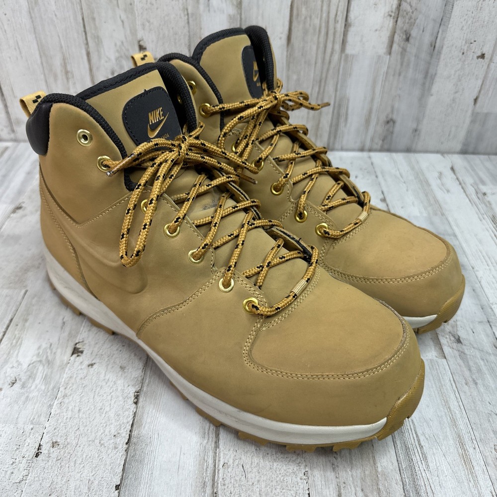 Nike Manoa Leather Boots in Haystack Brown Size 13 US for Men