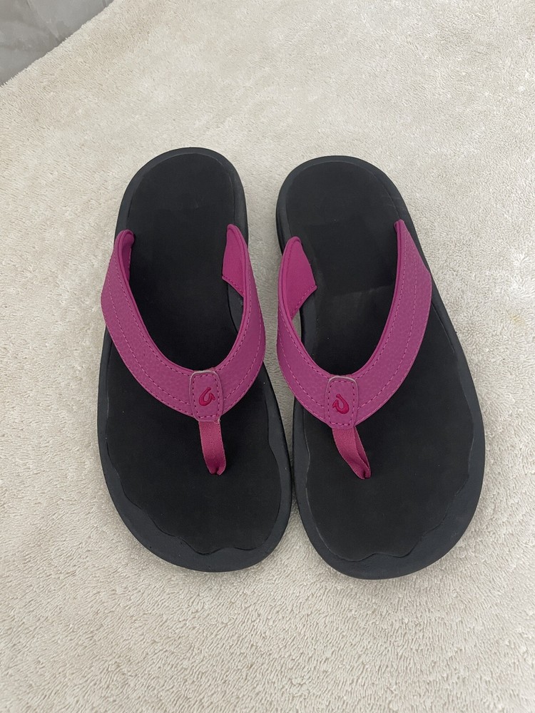 Olukai Womens Ohana Flip Flop Sandals Pacifica Magenta Black Size 6/37