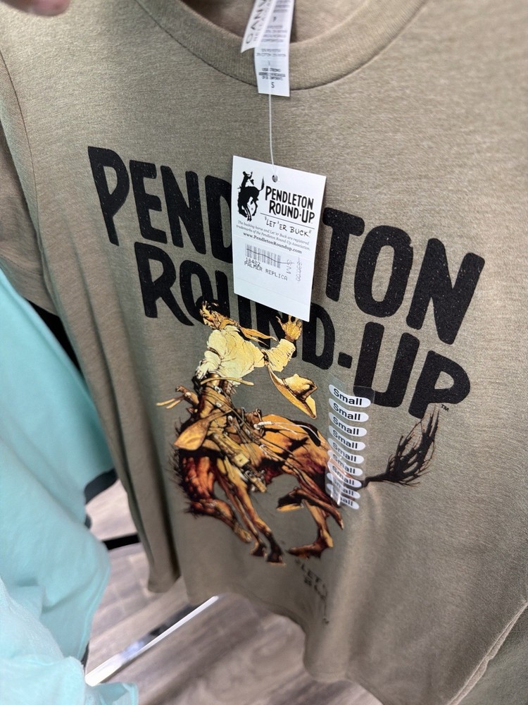 Pendleton Round-Up Let ’er Buck Rodeo T-Shirt Small NWT Western Cowboy Graphic